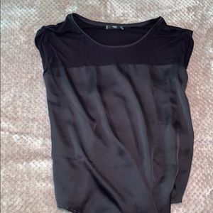 Black t shirt